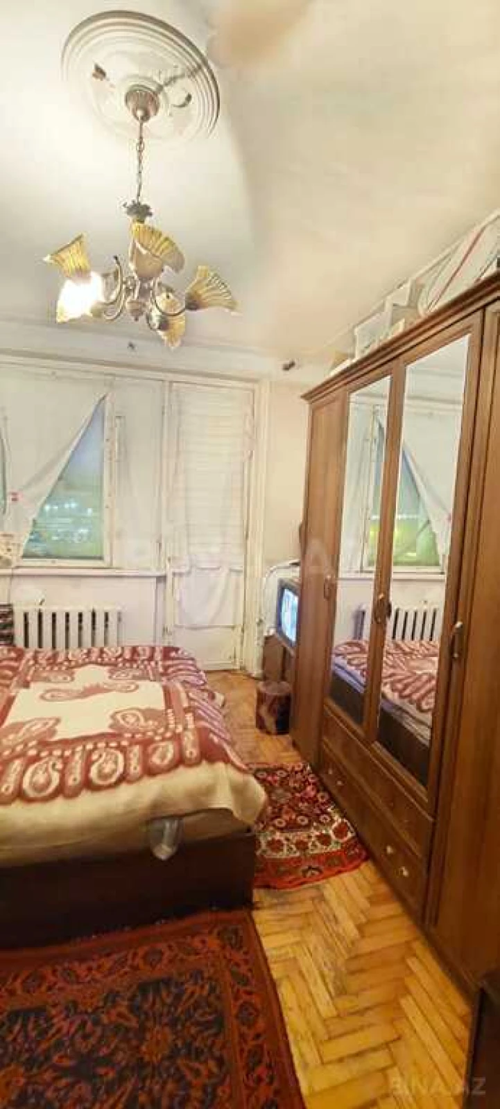Satılır 4 otaqlı mənzil 110 m²
