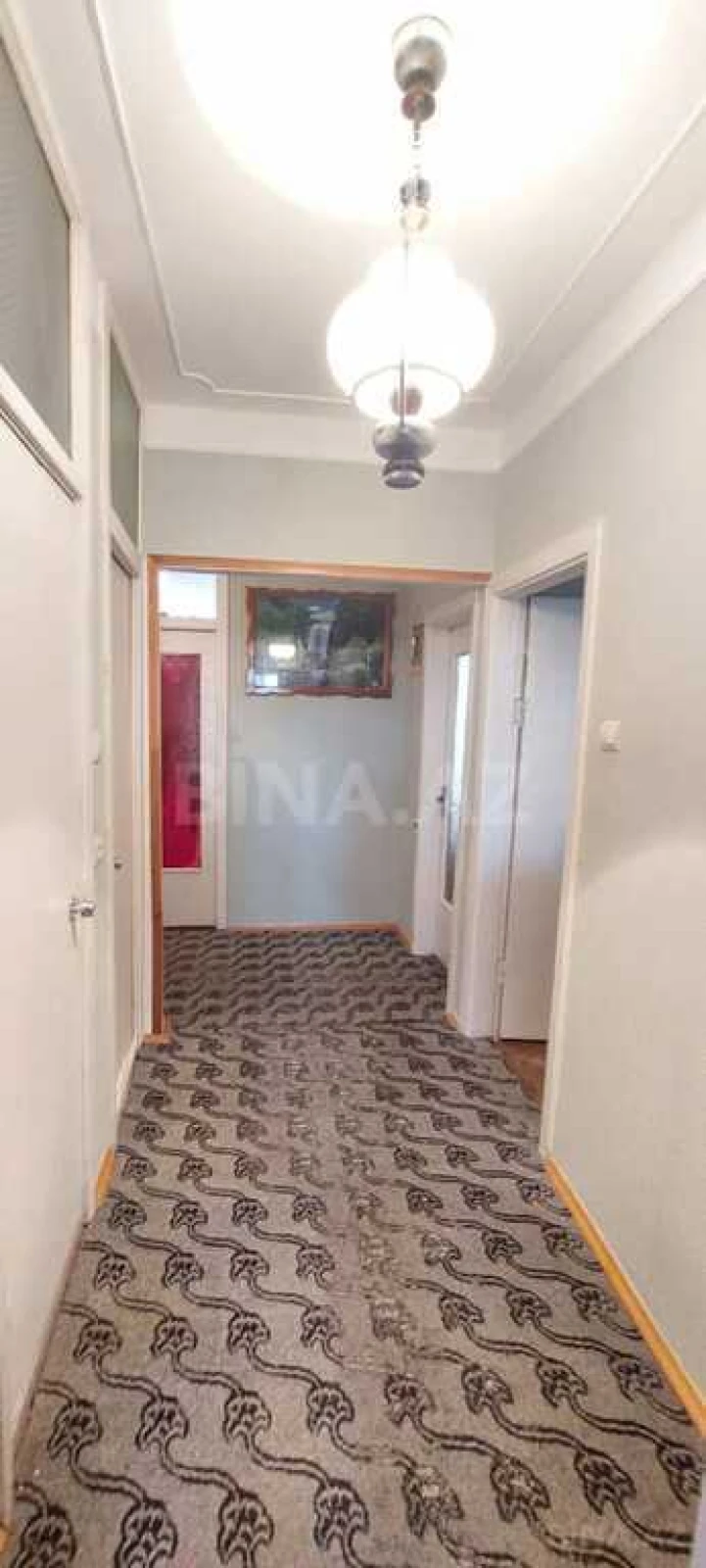 Satılır 4 otaqlı mənzil 110 m²