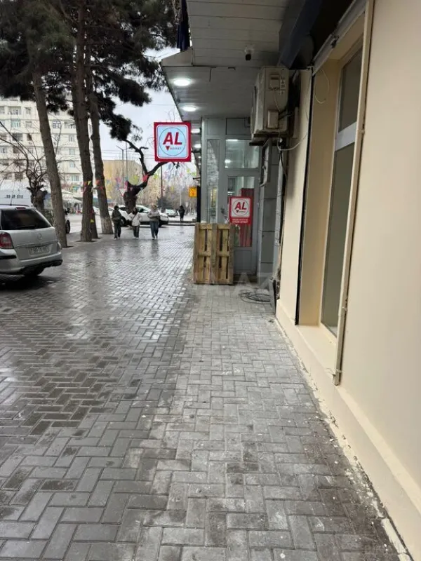 Satılır obyekt 127 m²