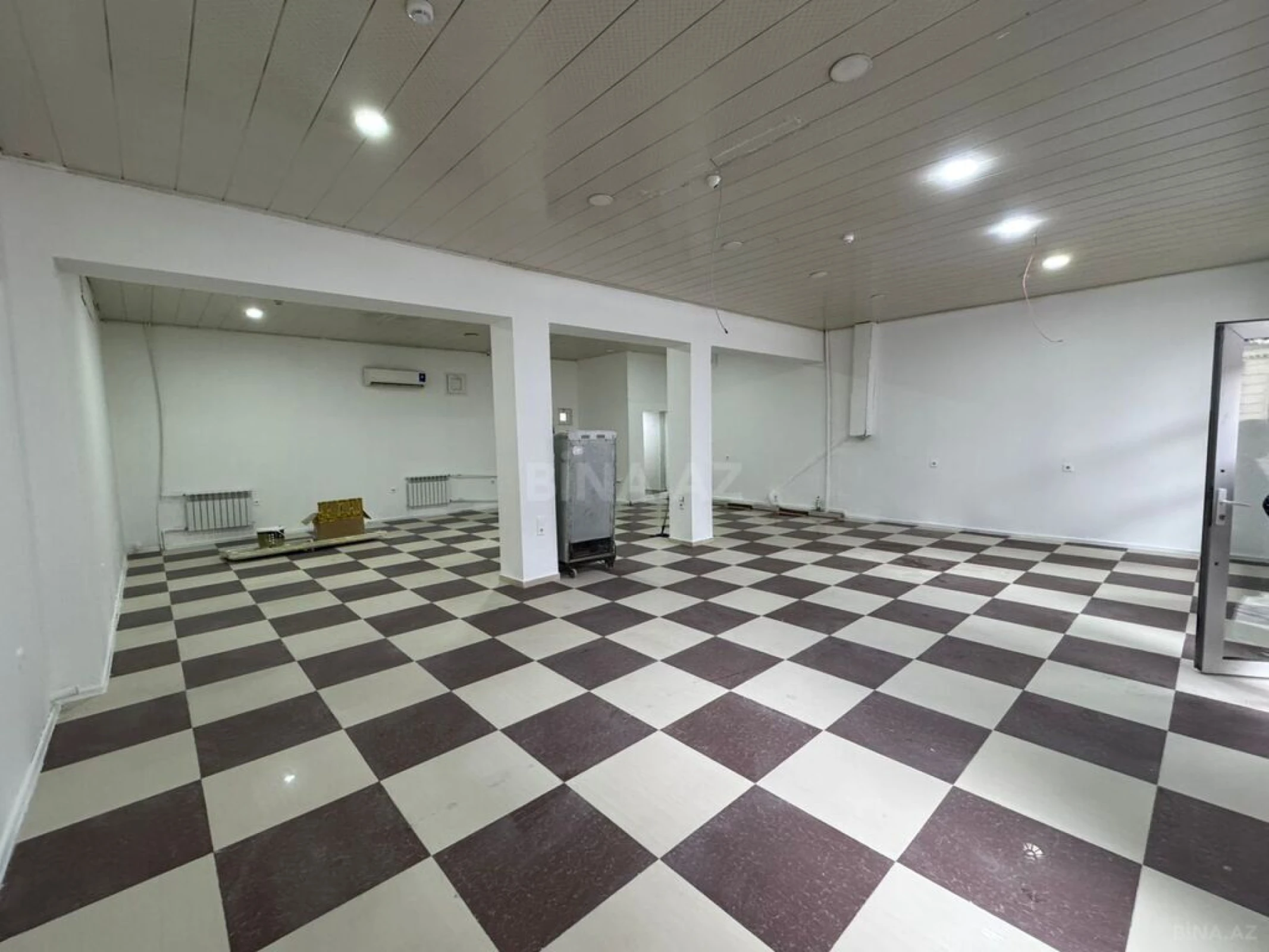 Satılır obyekt 127 m²