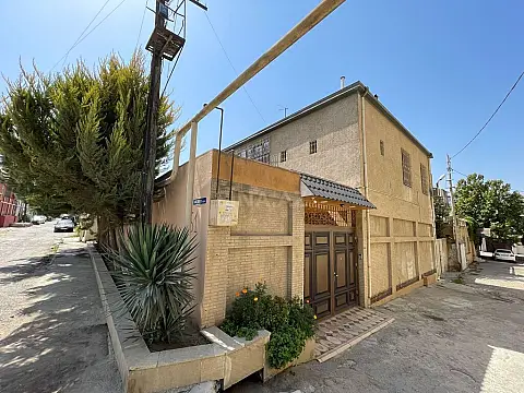 Satılır 6 otaqlı həyət evi 250 m² — Bakı, Nəsimi 6 otaq 250.00 m²