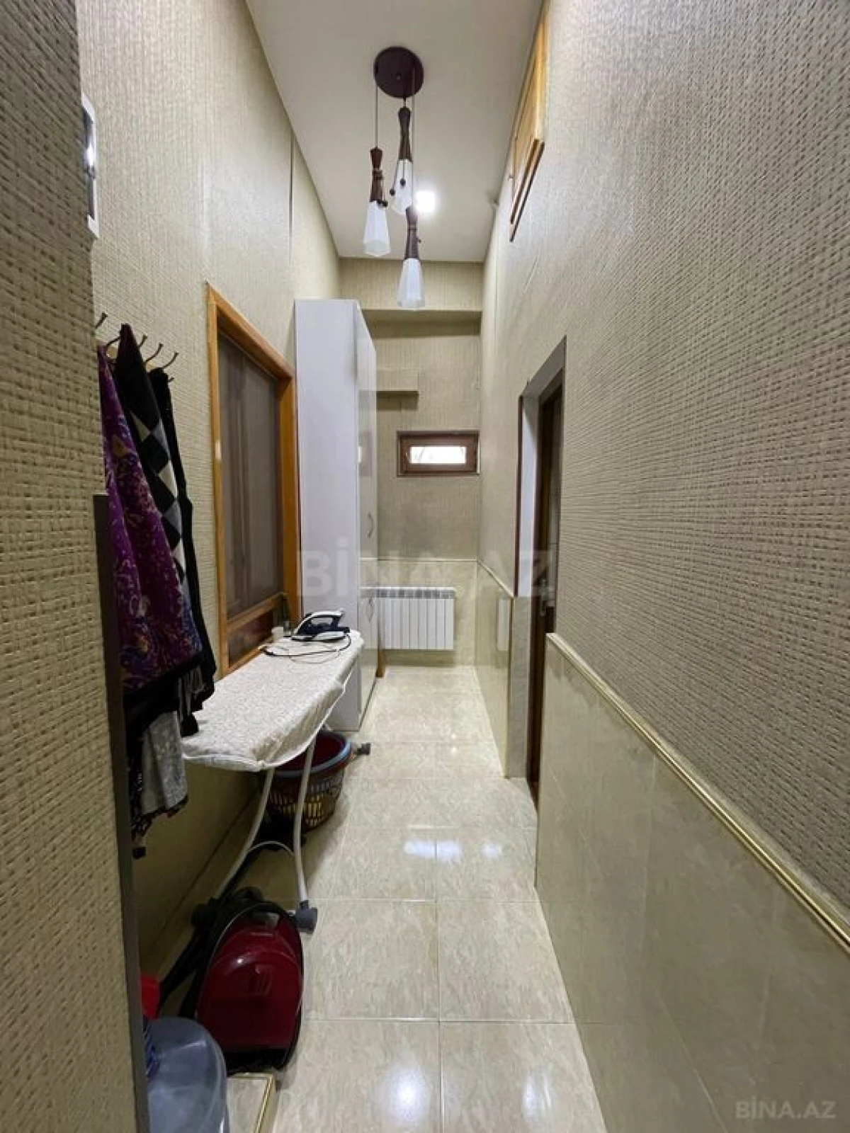 Satılır 6 otaqlı həyət evi 250 m²