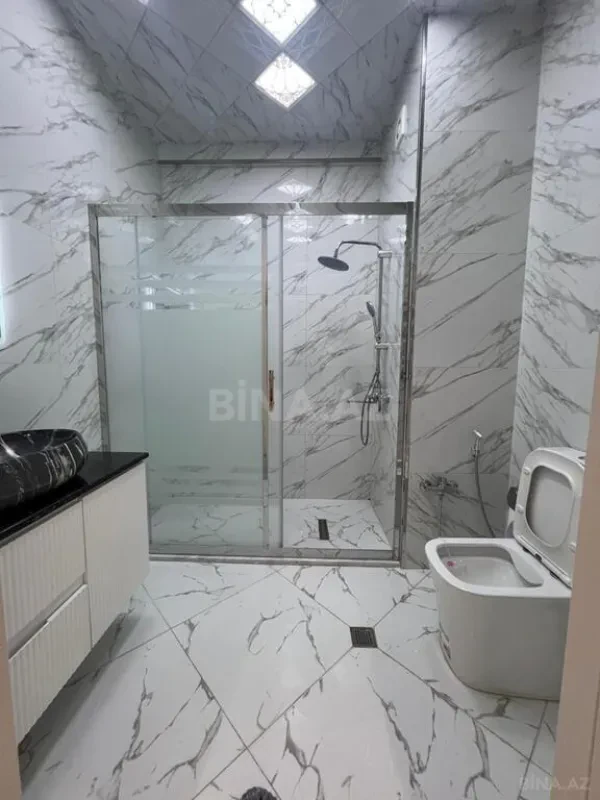 Kirayə verilir 2 otaqlı mənzil 90 m²