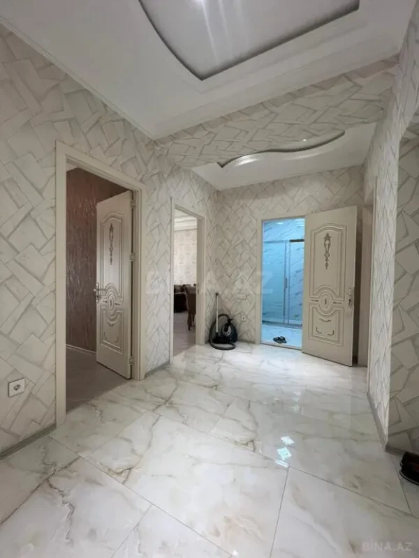 Kirayə verilir 2 otaqlı mənzil 90 m²