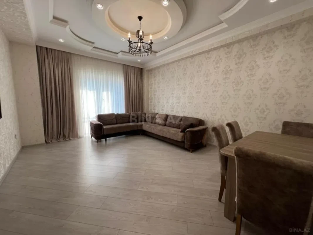 Kirayə verilir 2 otaqlı mənzil 90 m²