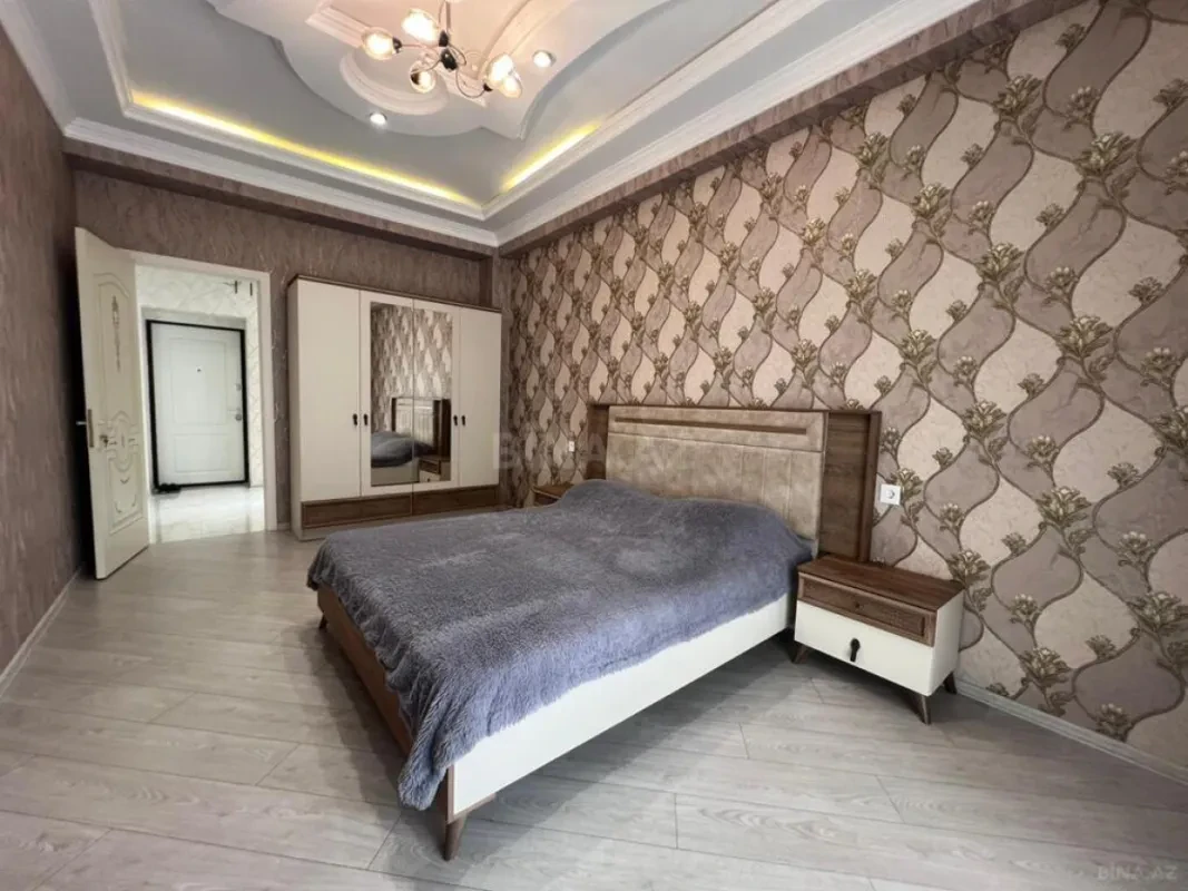 Kirayə verilir 2 otaqlı mənzil 90 m²