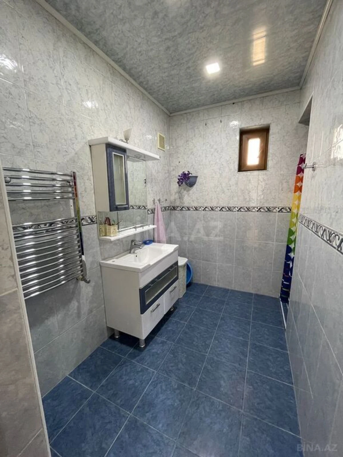 Satılır 6 otaqlı həyət evi 250 m²