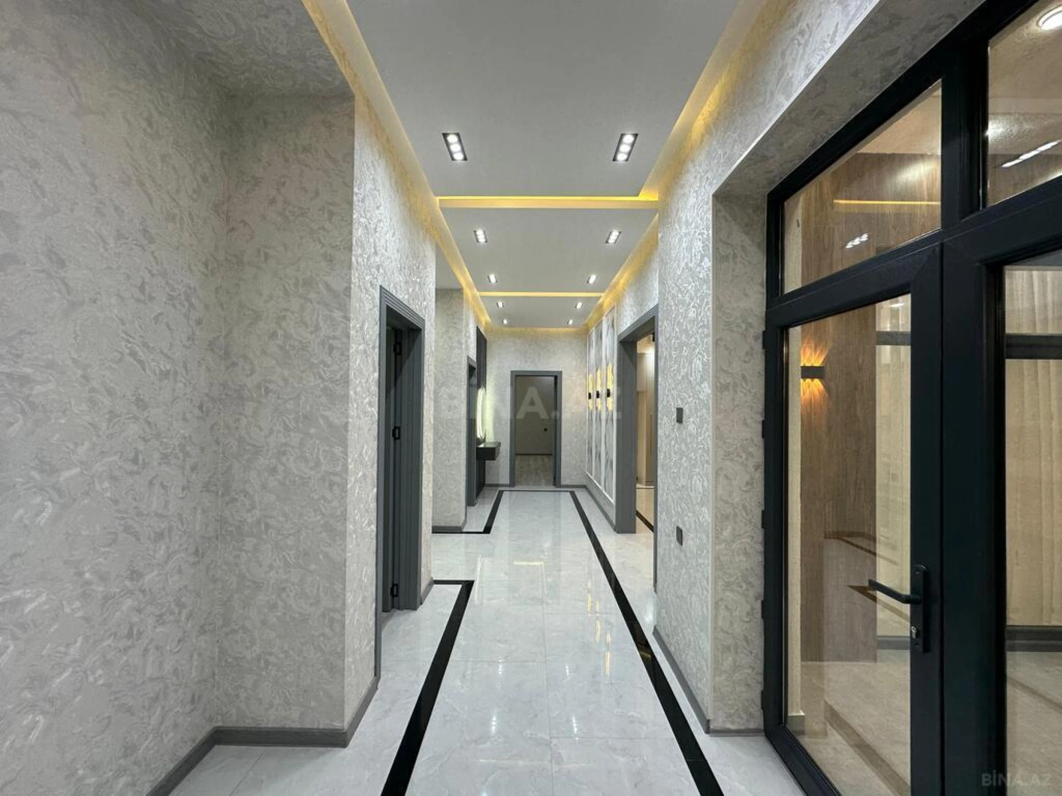 Satılır 4 otaqlı həyət evi 200 m²