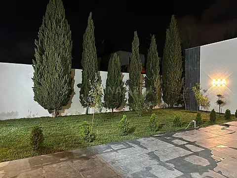Satılır 4 otaqlı həyət evi 200 m²
