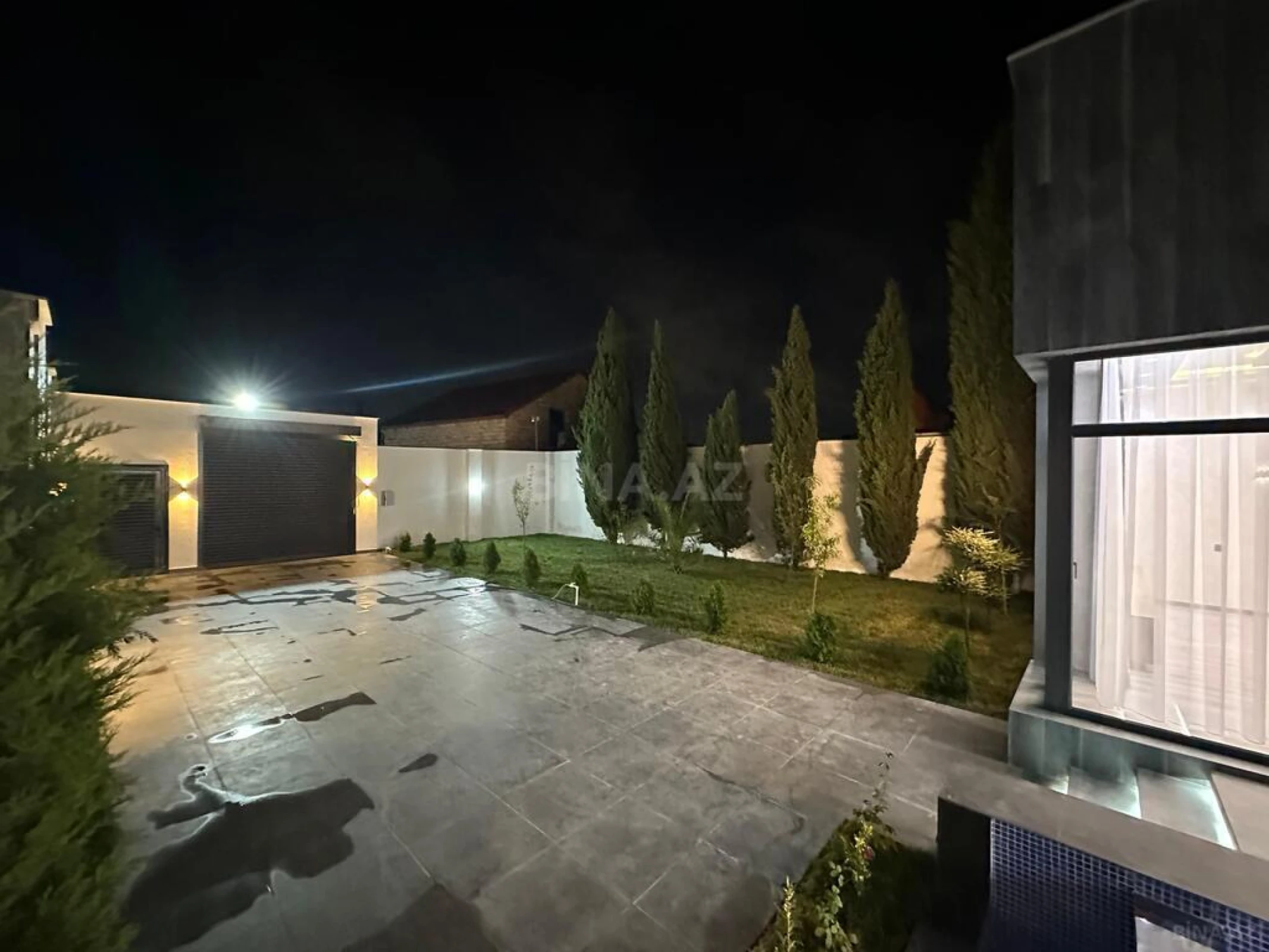 Satılır 4 otaqlı həyət evi 200 m²