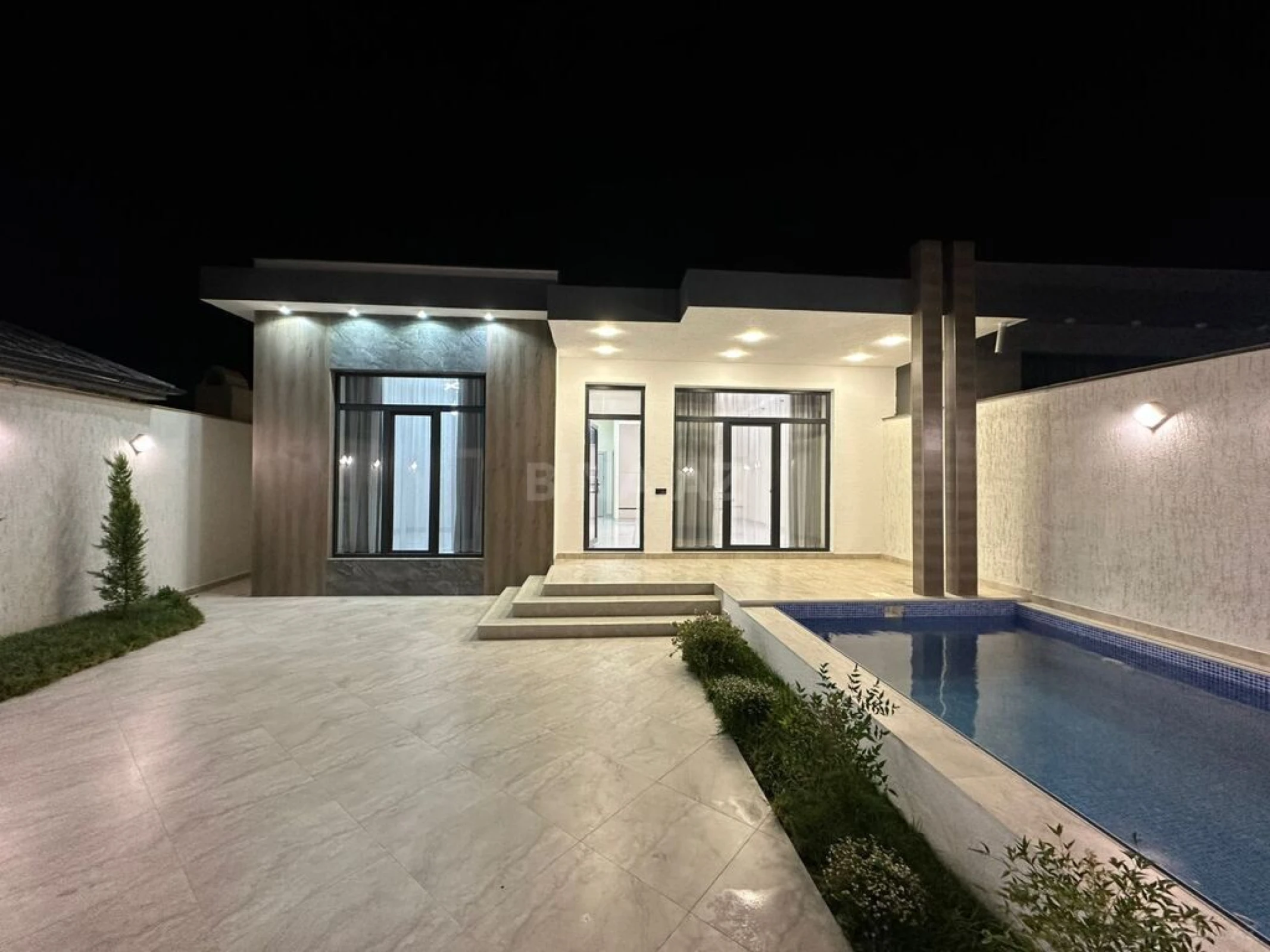 Satılır 4 otaqlı həyət evi 140 m²