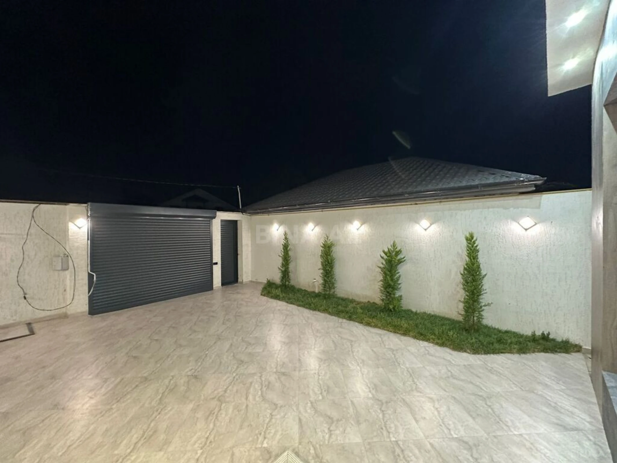 Satılır 4 otaqlı həyət evi 140 m²