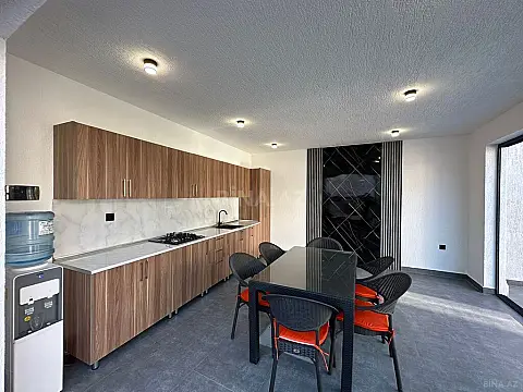 Satılır 4 otaqlı həyət evi 160 m²