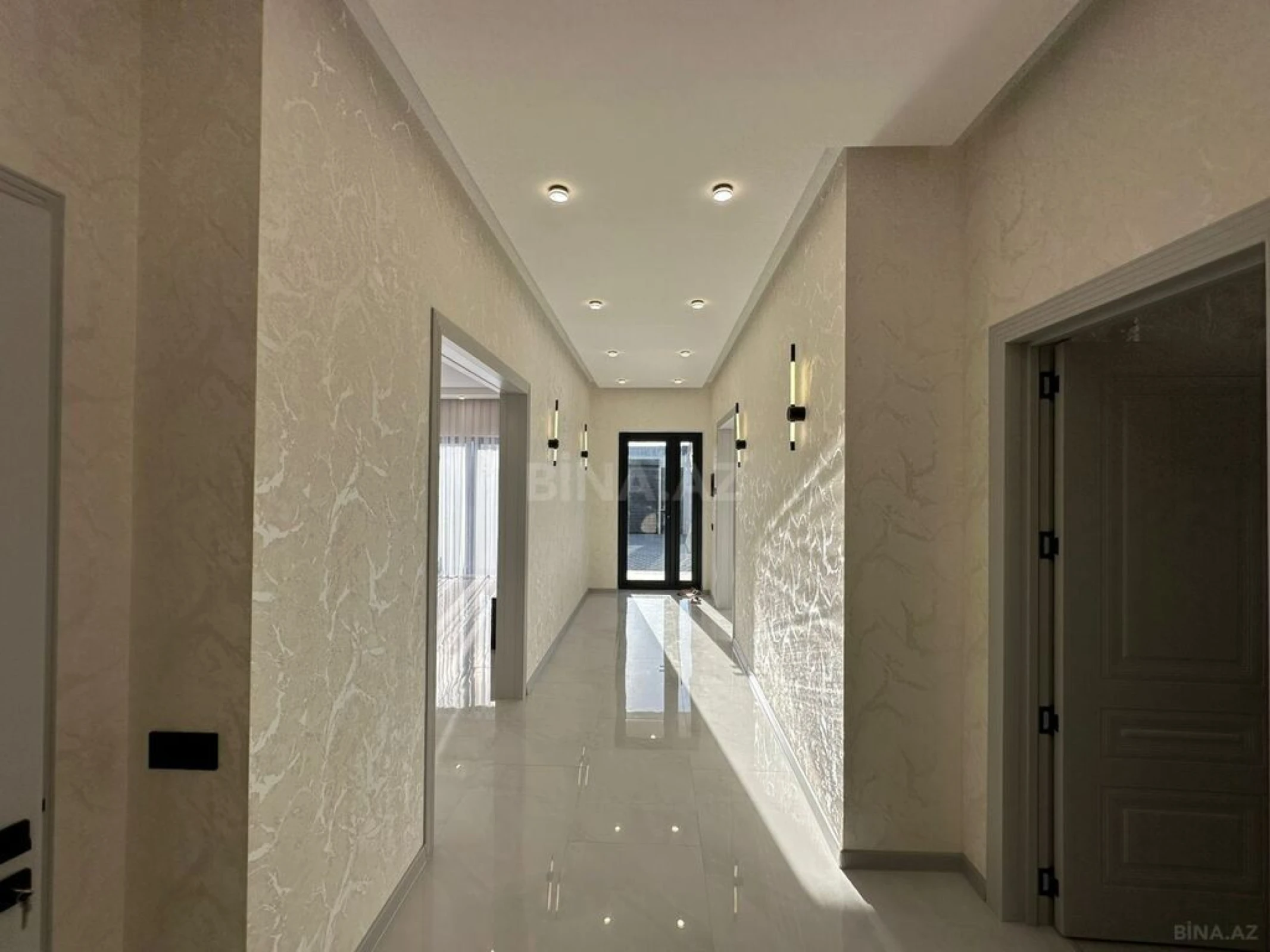 Satılır 4 otaqlı həyət evi 160 m²