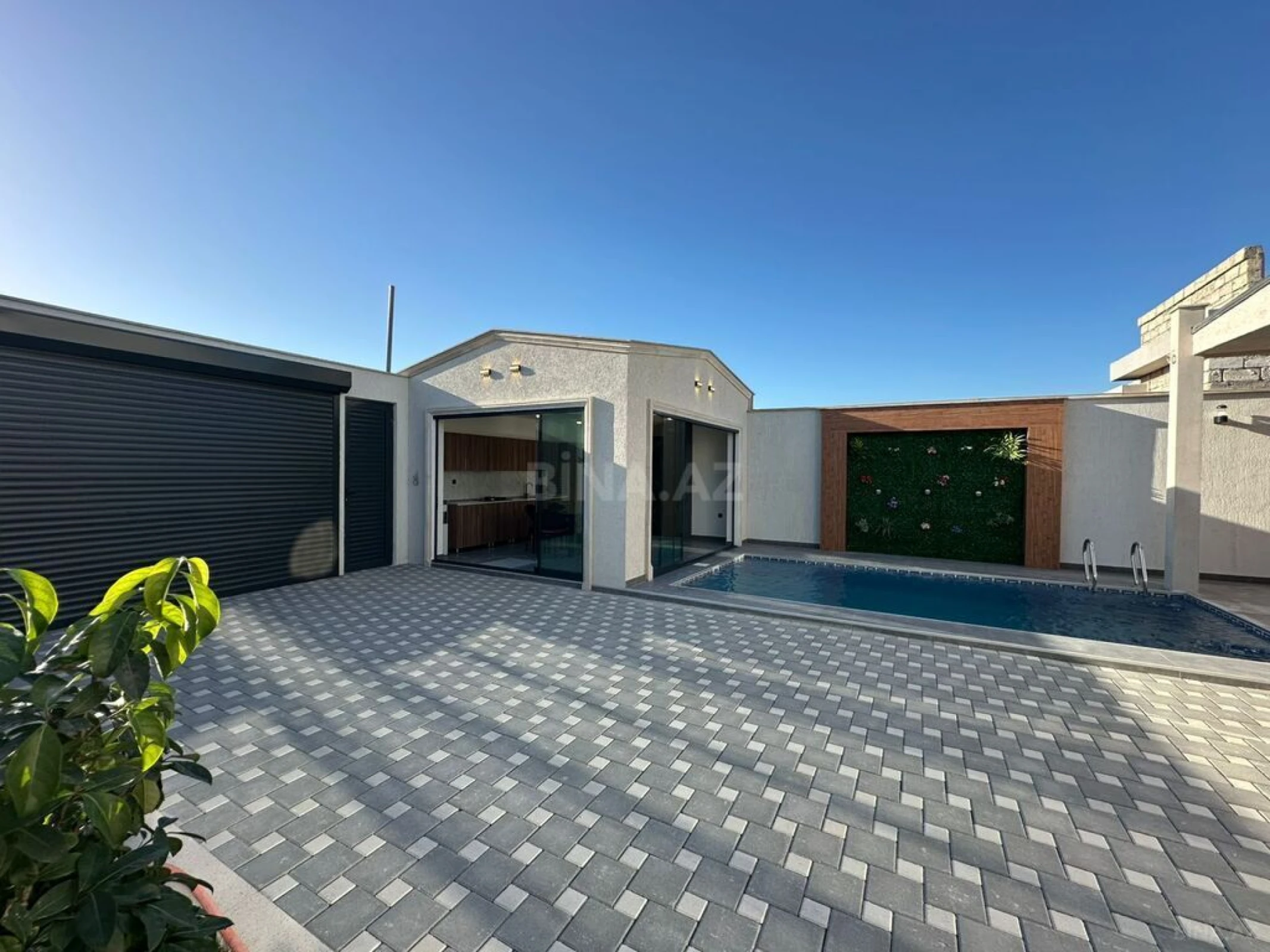 Satılır 4 otaqlı həyət evi 160 m²