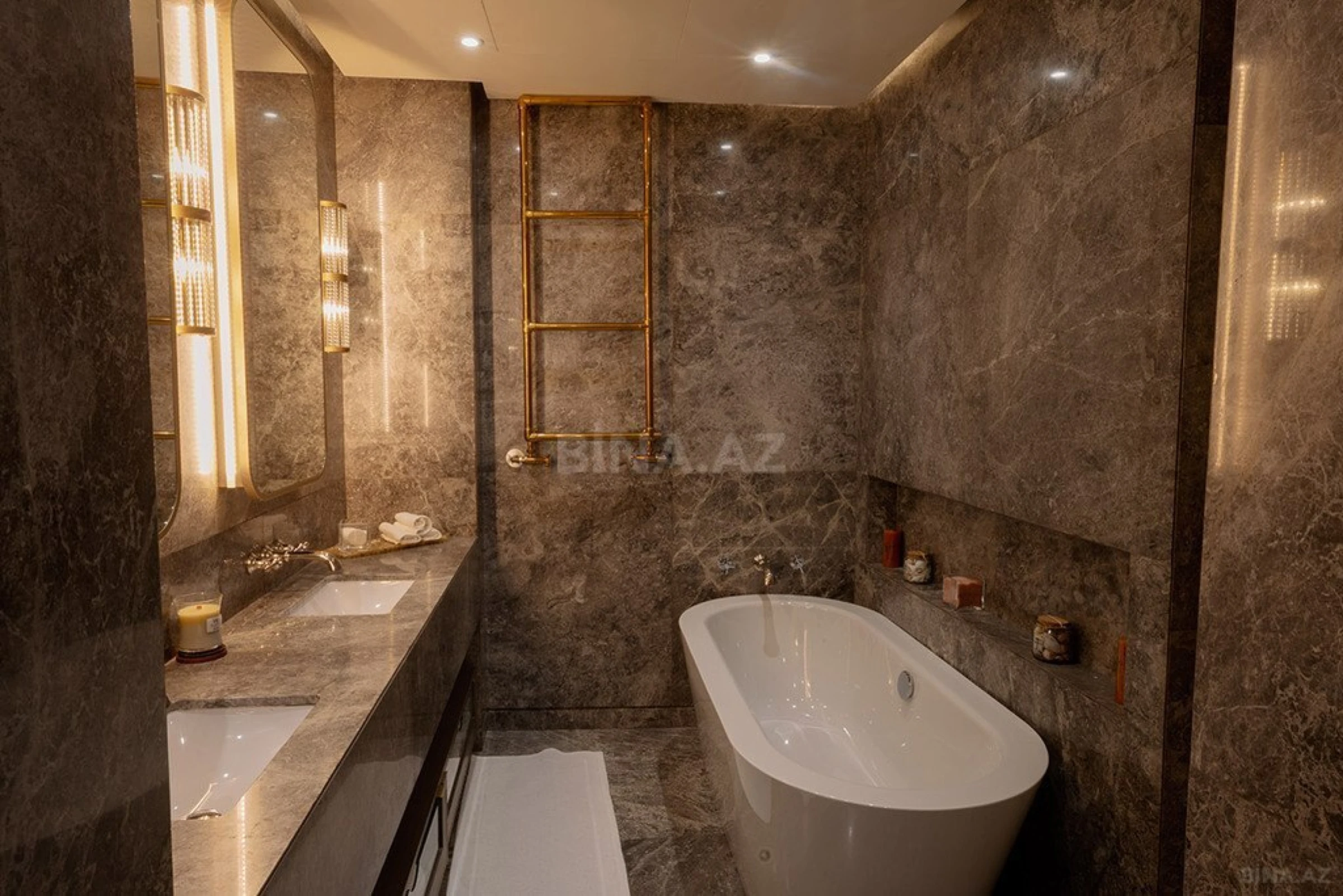 Kirayə verilir 2 otaqlı mənzil 65 m²