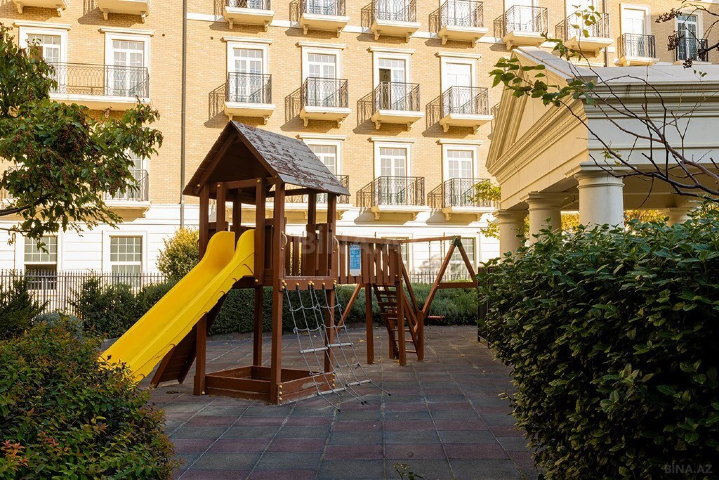 Kirayə verilir 2 otaqlı mənzil 65 m²