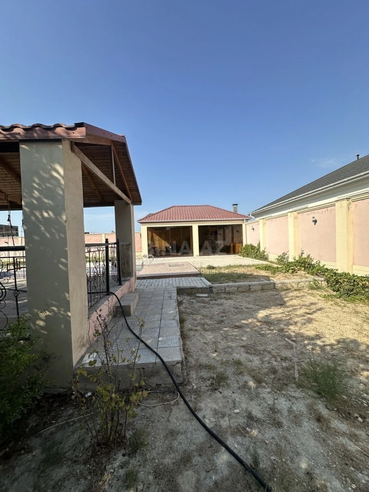 Satılır torpaq sahəsi 8 m²