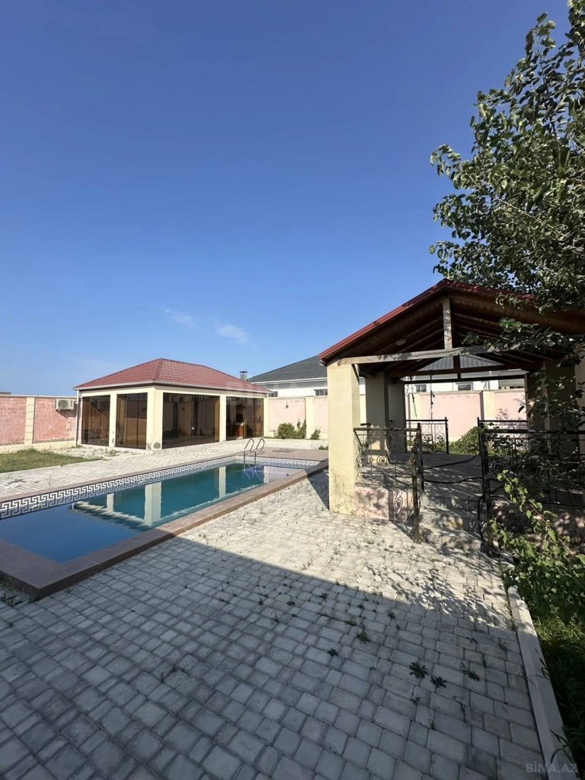 Satılır torpaq sahəsi 8 m²