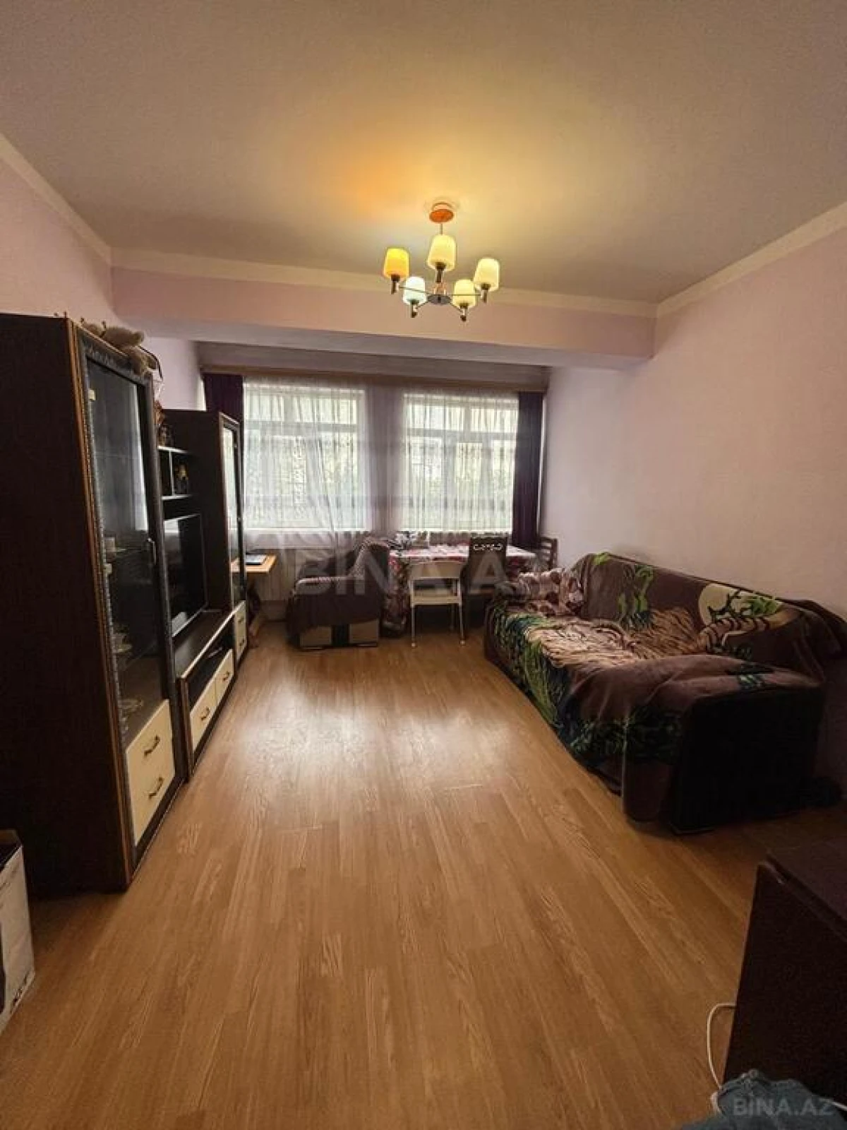Satılır 2 otaqlı mənzil 90 m²
