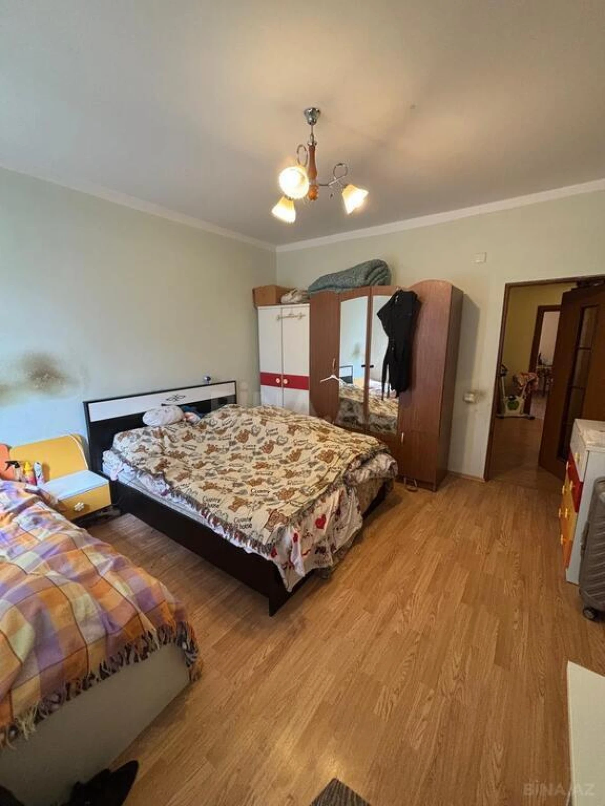 Satılır 2 otaqlı mənzil 90 m²