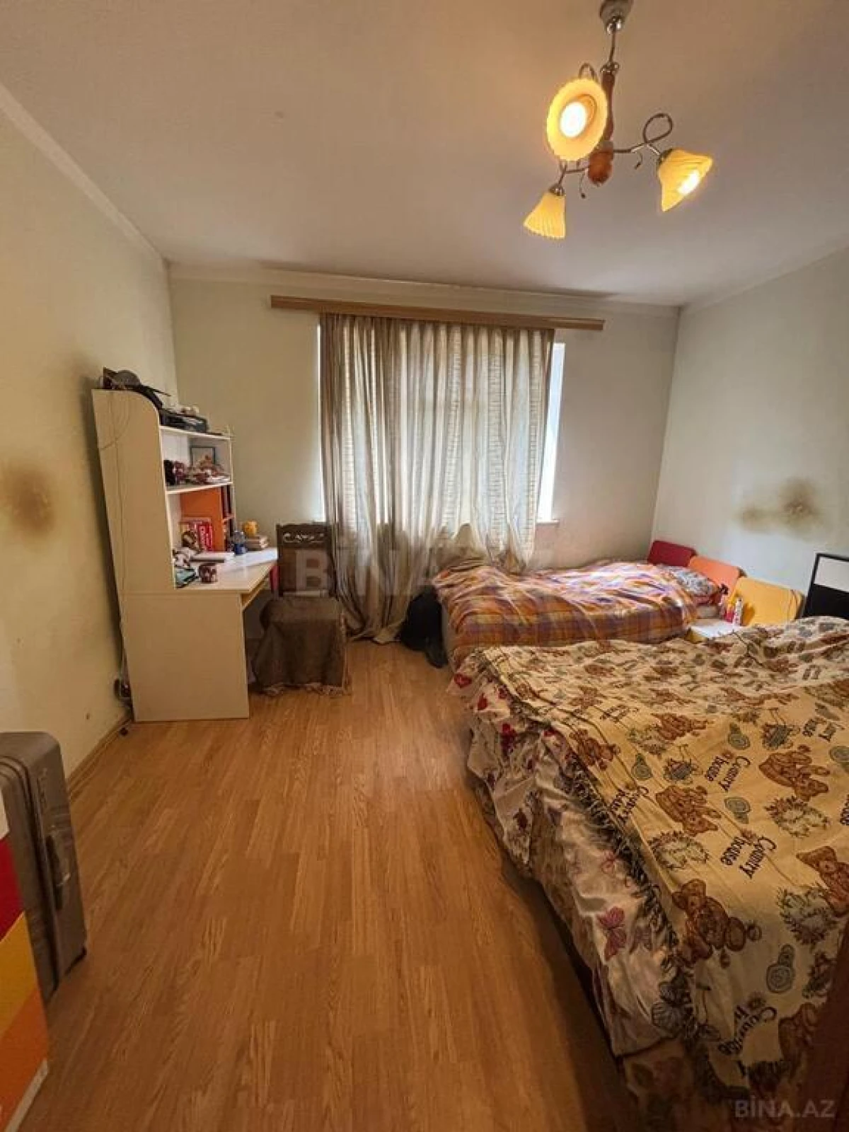 Satılır 2 otaqlı mənzil 90 m²