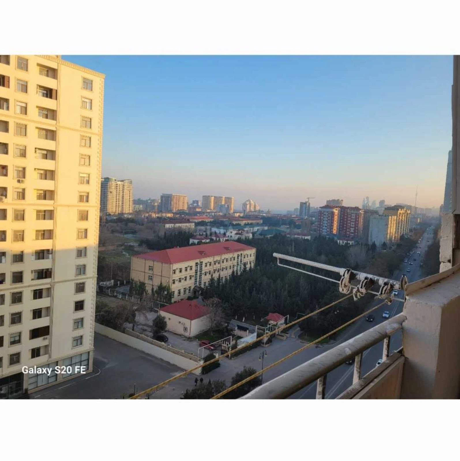 Satılır 6 otaqlı mənzil 210 m²