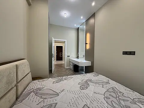 Kirayə verilir 2 otaqlı mənzil 70 m²