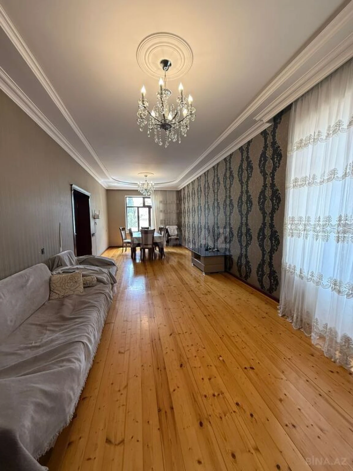 Satılır 6 otaqlı həyət evi 315 m²