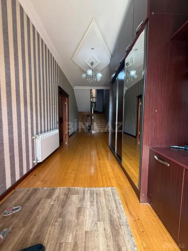 Satılır 6 otaqlı həyət evi 315 m²