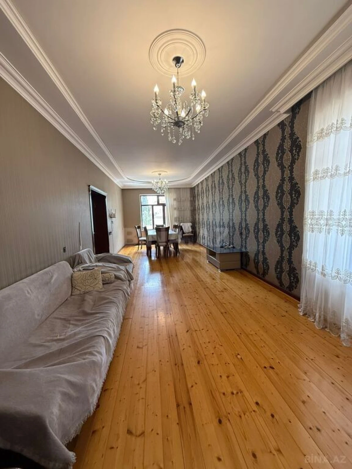 Satılır 6 otaqlı həyət evi 315 m²