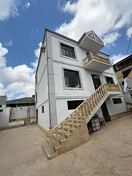 Satılır 6 otaqlı həyət evi 315 m² — Bakı, Bakıxanov 6 otaq 315.00 m²