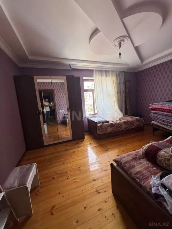 Satılır 6 otaqlı həyət evi 315 m²