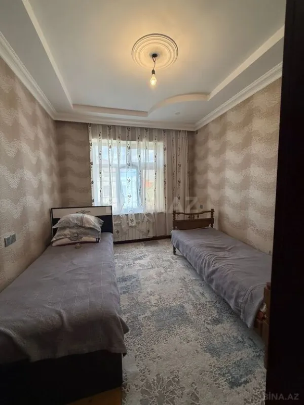 Satılır 6 otaqlı həyət evi 315 m²