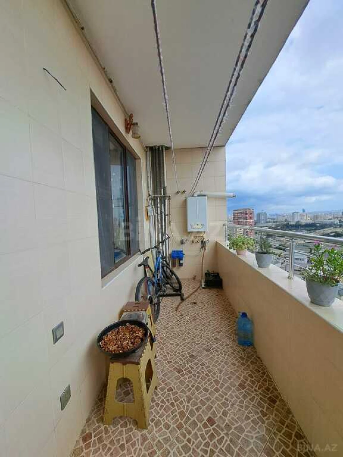 Satılır 3 otaqlı mənzil 78 m²