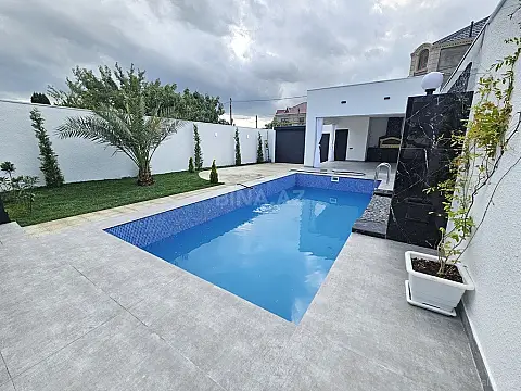 Satılır 4 otaqlı həyət evi 140 m²