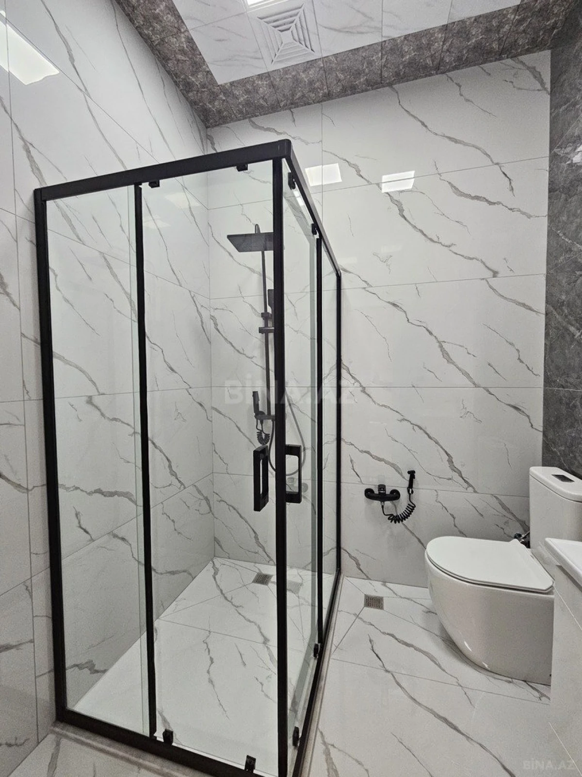 Satılır 4 otaqlı həyət evi 140 m²