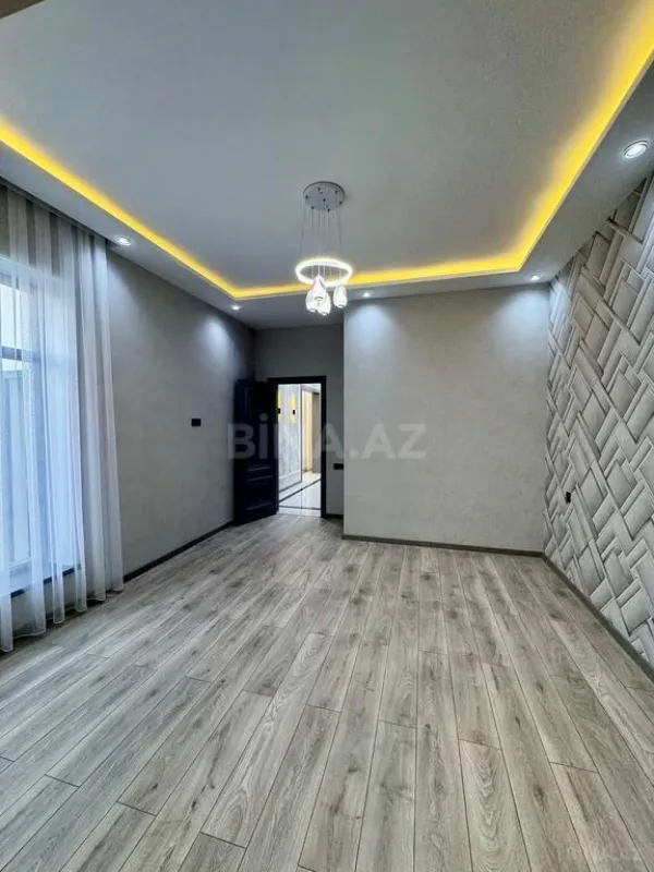 Satılır 4 otaqlı həyət evi 200 m²
