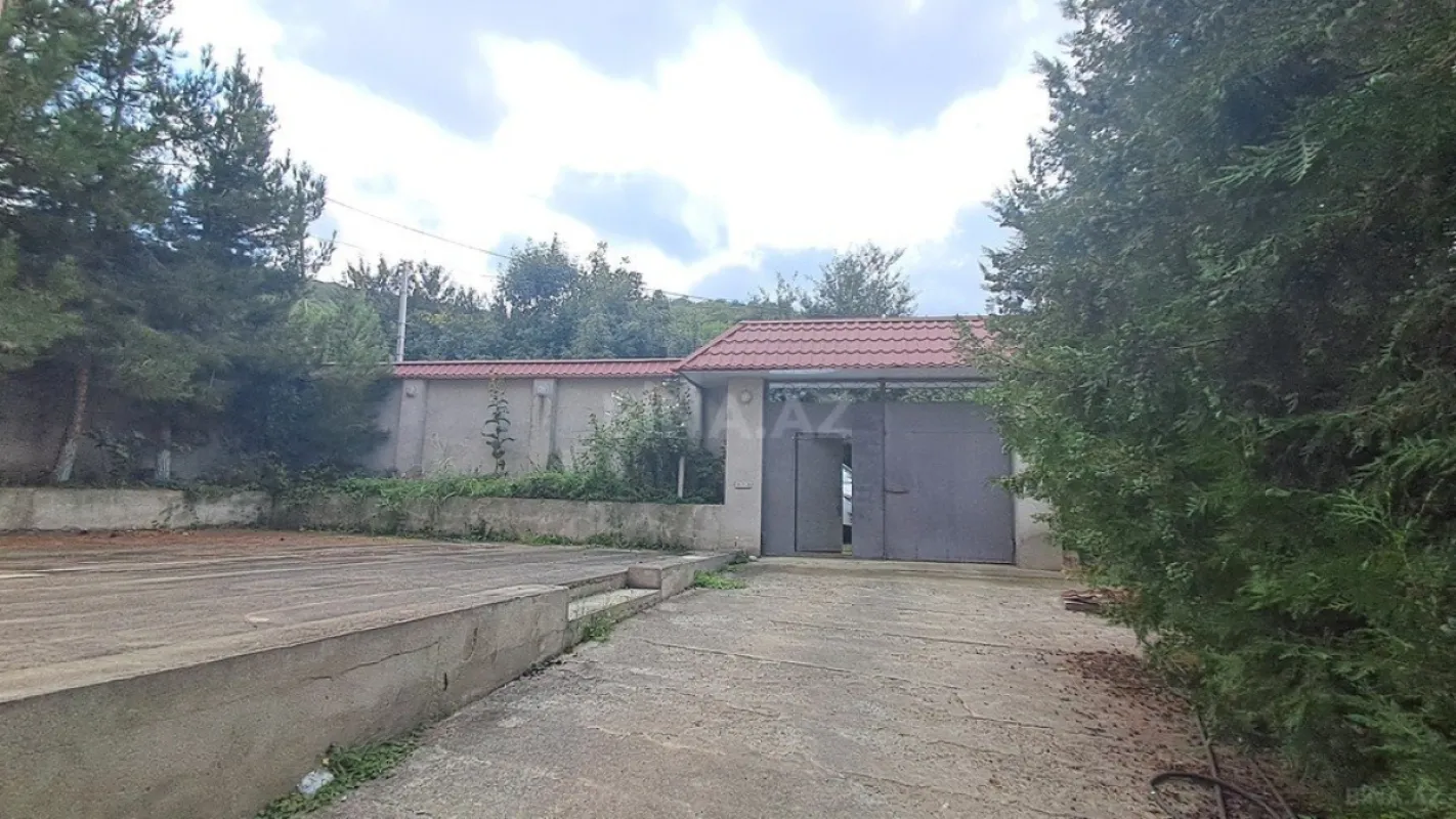 Satılır 4 otaqlı həyət evi 200 m²