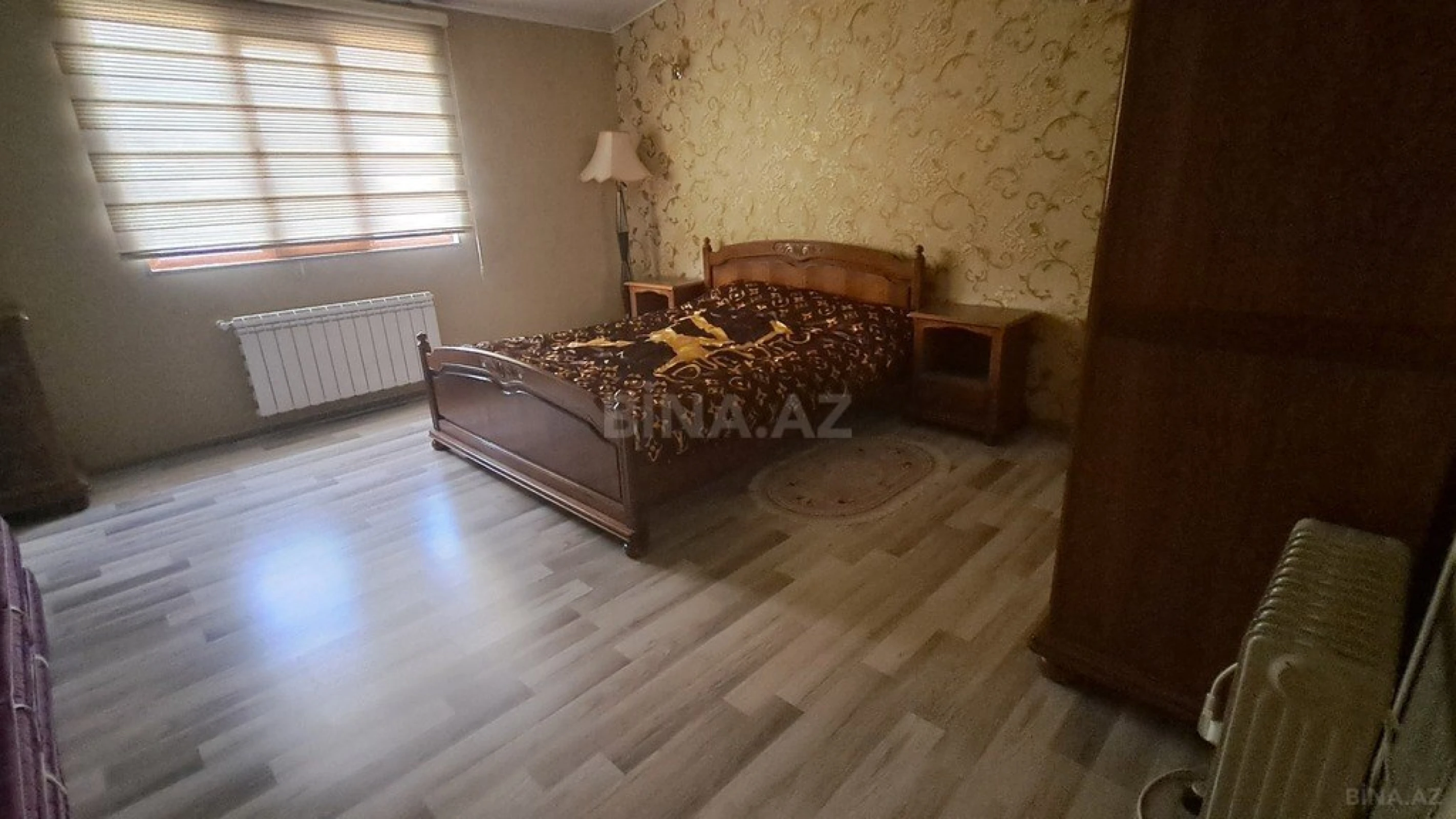 Satılır 4 otaqlı həyət evi 200 m²
