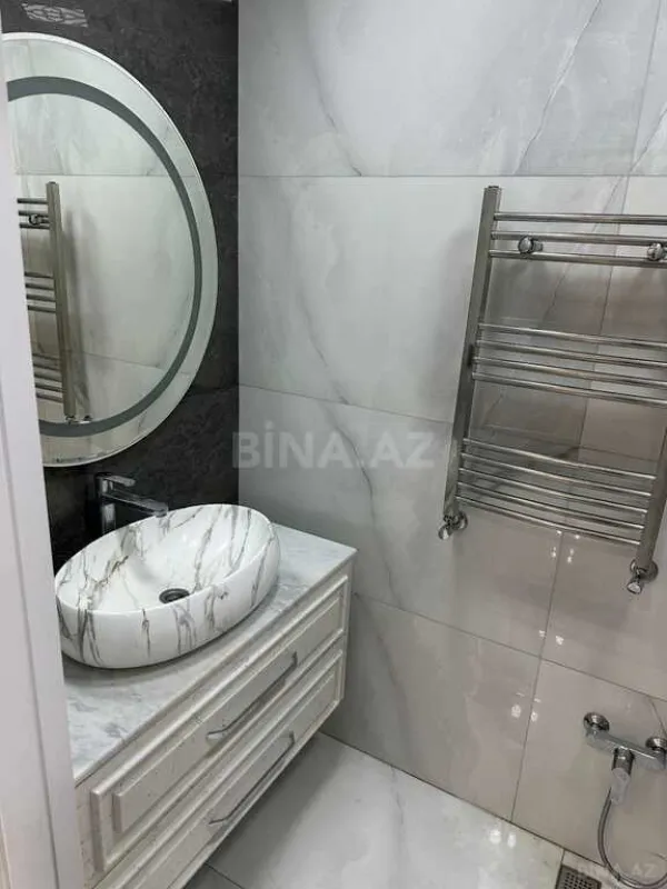 Kirayə verilir 3 otaqlı mənzil 120 m²