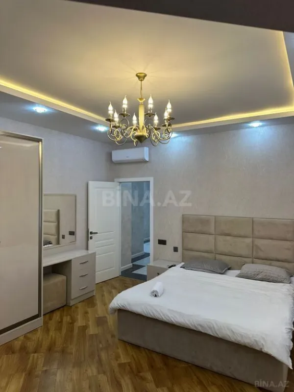 Kirayə verilir 3 otaqlı mənzil 120 m²