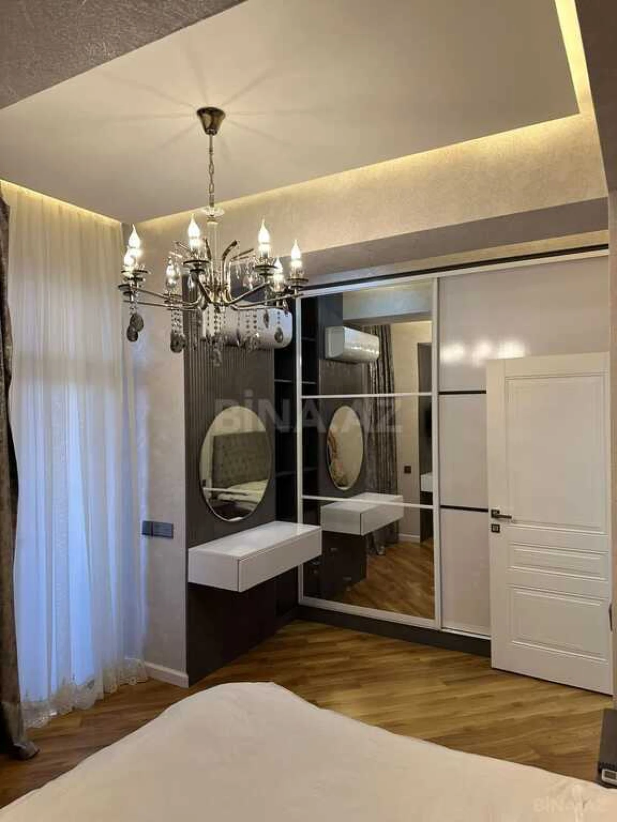 Kirayə verilir 3 otaqlı mənzil 120 m²
