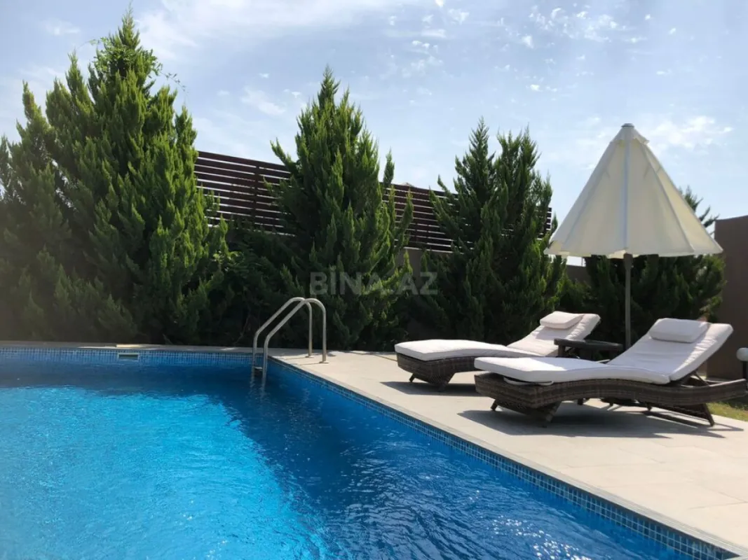 Satılır 5 otaqlı həyət evi 250 m²