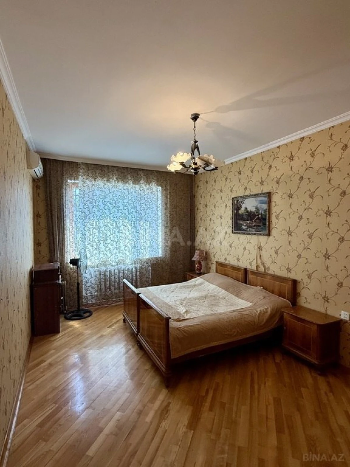 Satılır 5 otaqlı həyət evi 600 m²