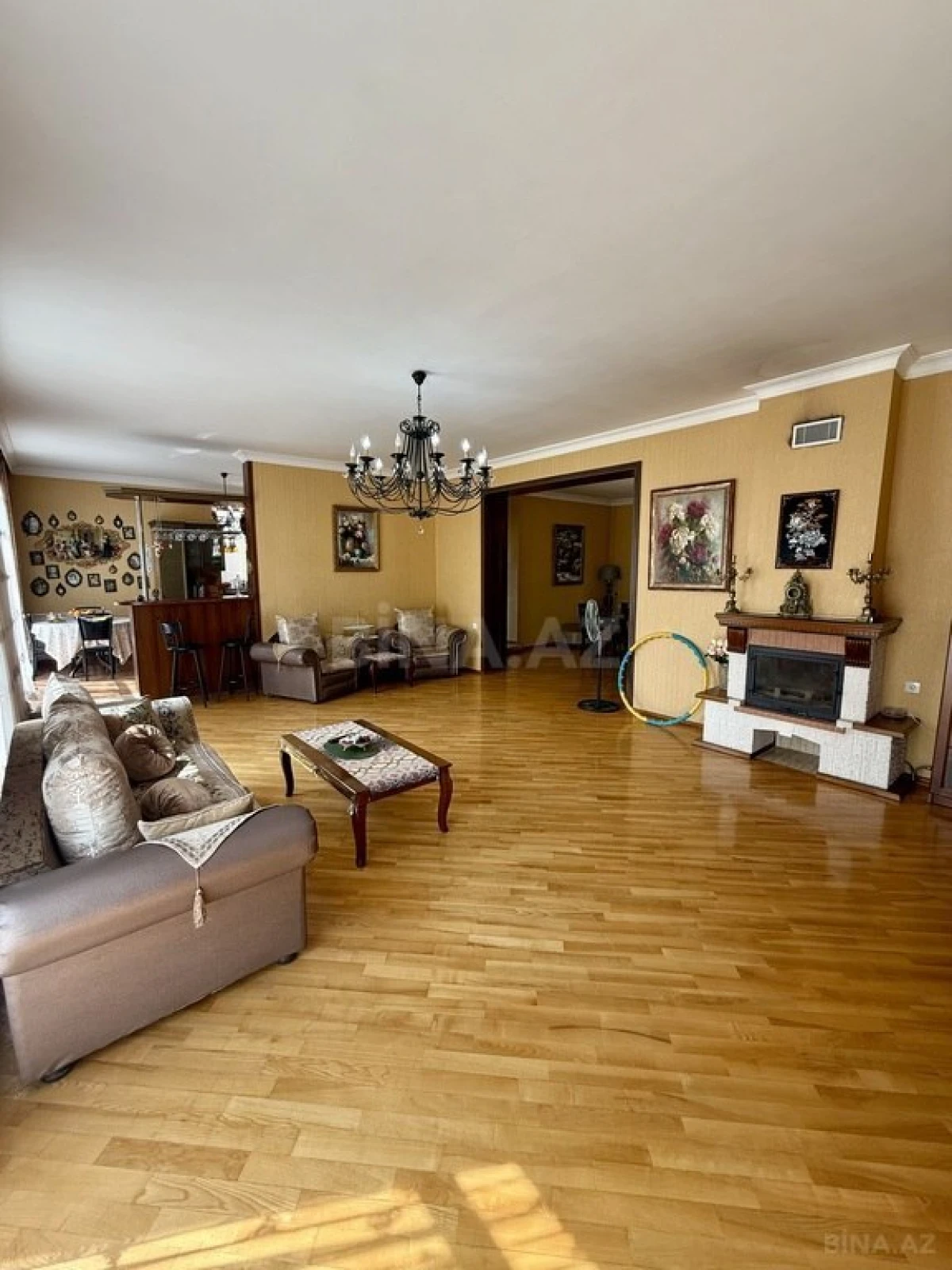 Satılır 5 otaqlı həyət evi 600 m²