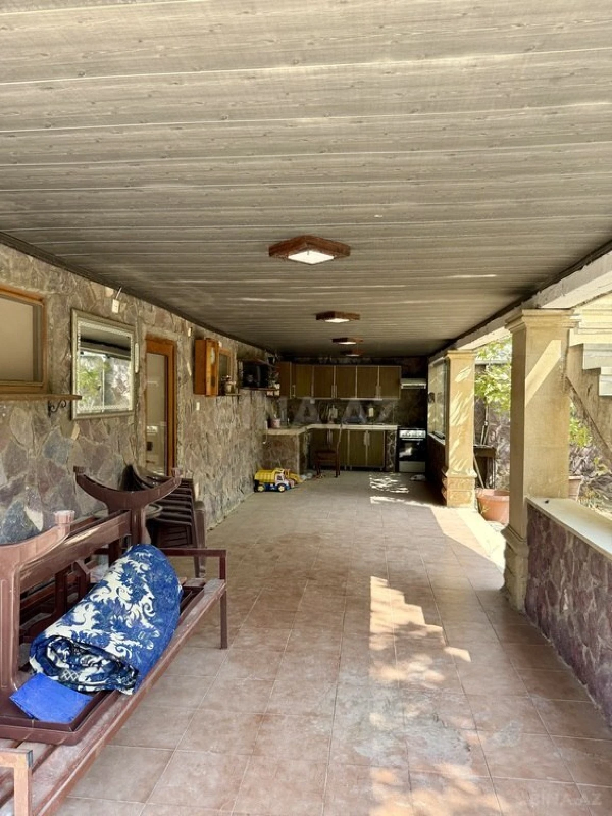 Satılır 5 otaqlı həyət evi 600 m²