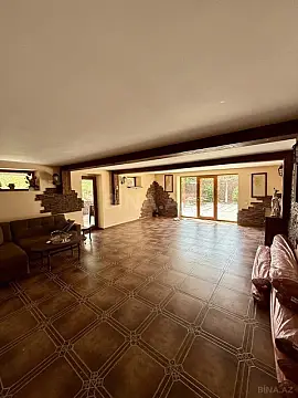 Satılır 5 otaqlı həyət evi 600 m²