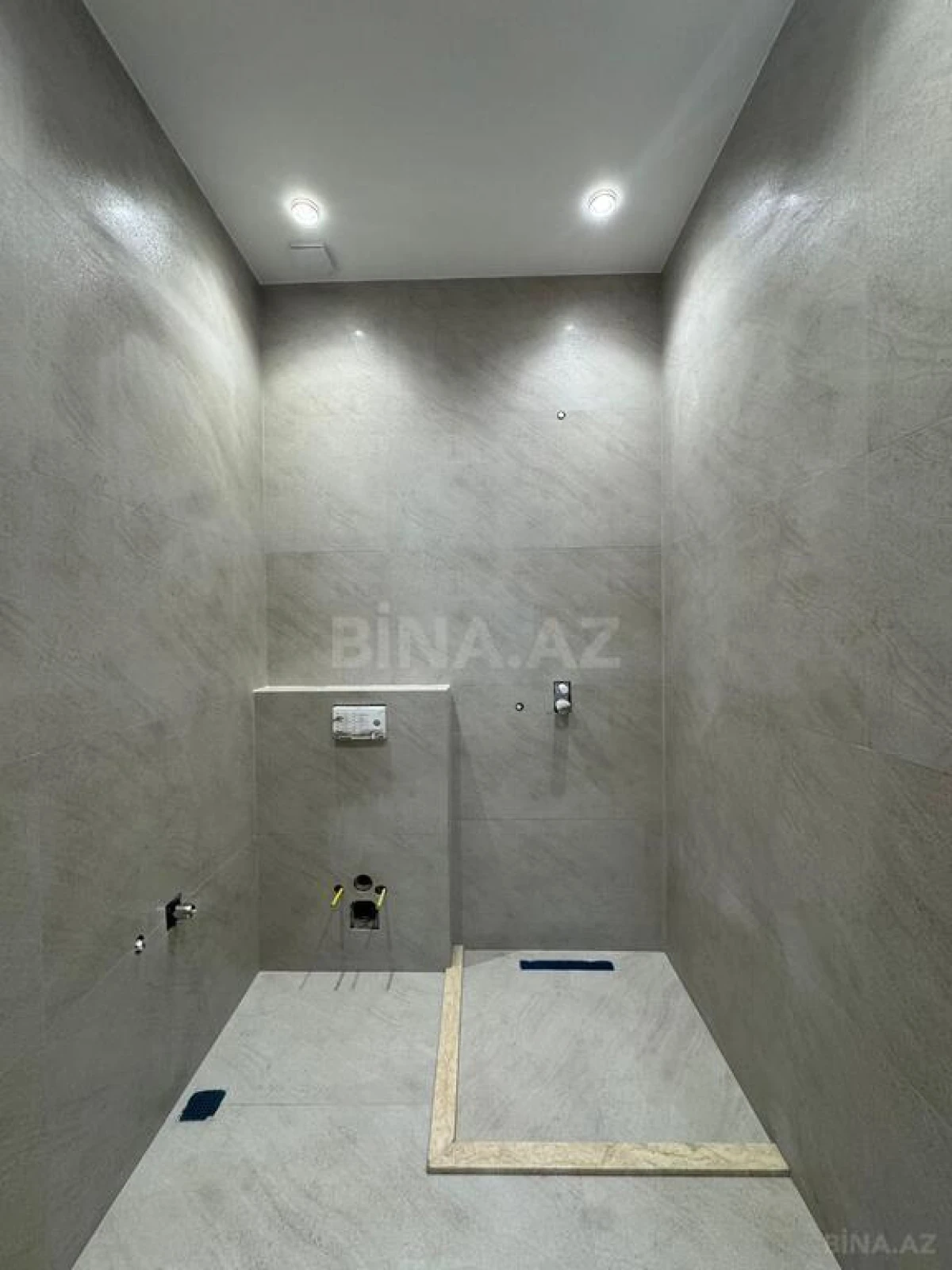 Satılır 5 otaqlı həyət evi 250 m²