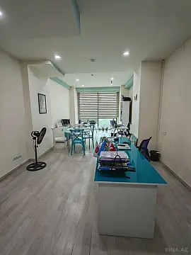 Kirayə verilir 20 otaqlı ofis 1100 m²
